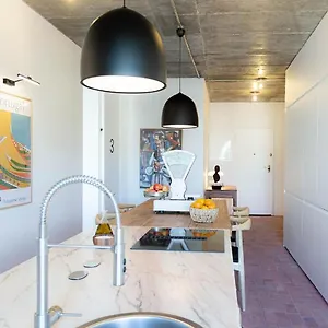 Columbano - Boutique Ensuites, Cokitchen & Parking Gasthuis Lissabon