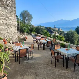 Guri Bed & Breakfast Gjirokastër